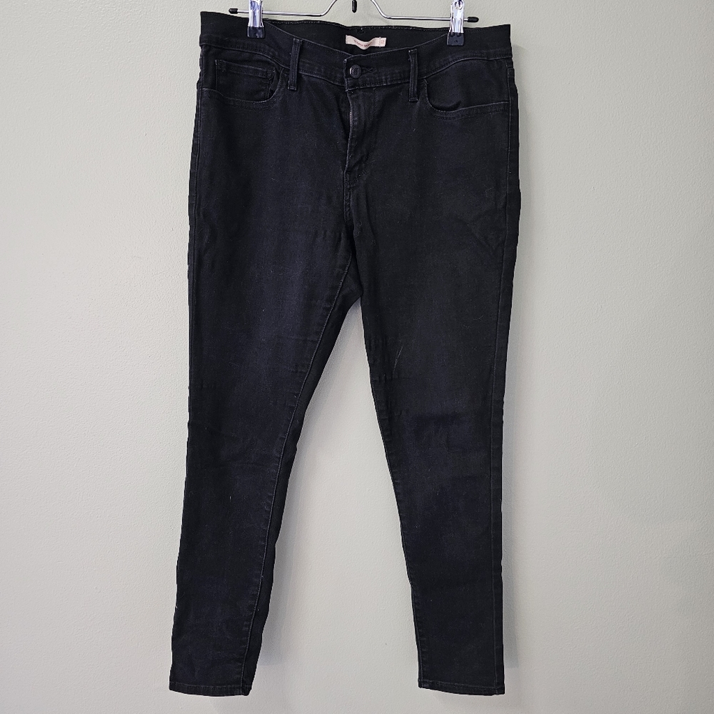 LEVI JEANS